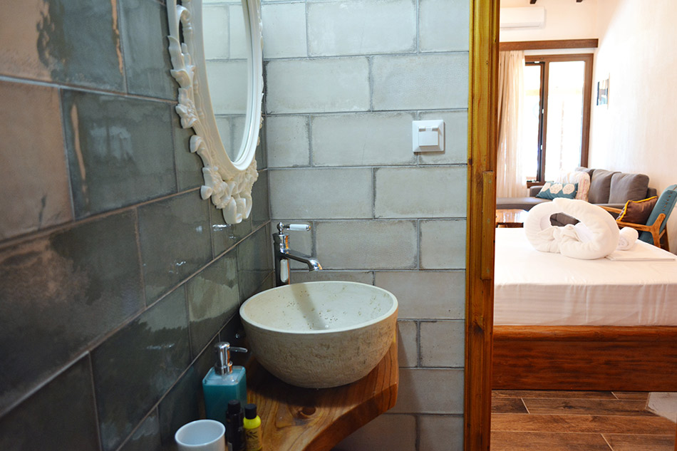 studio_bath