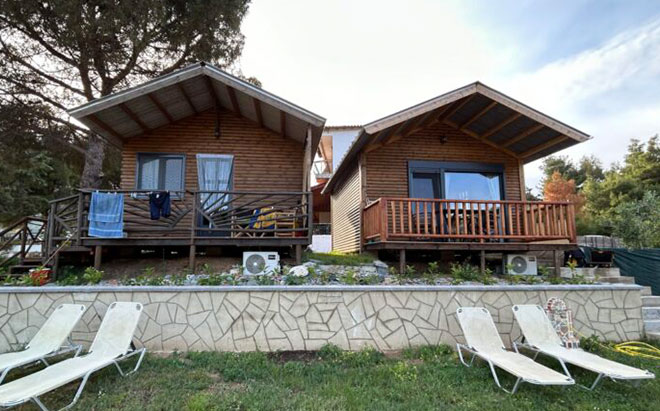 wooden_front